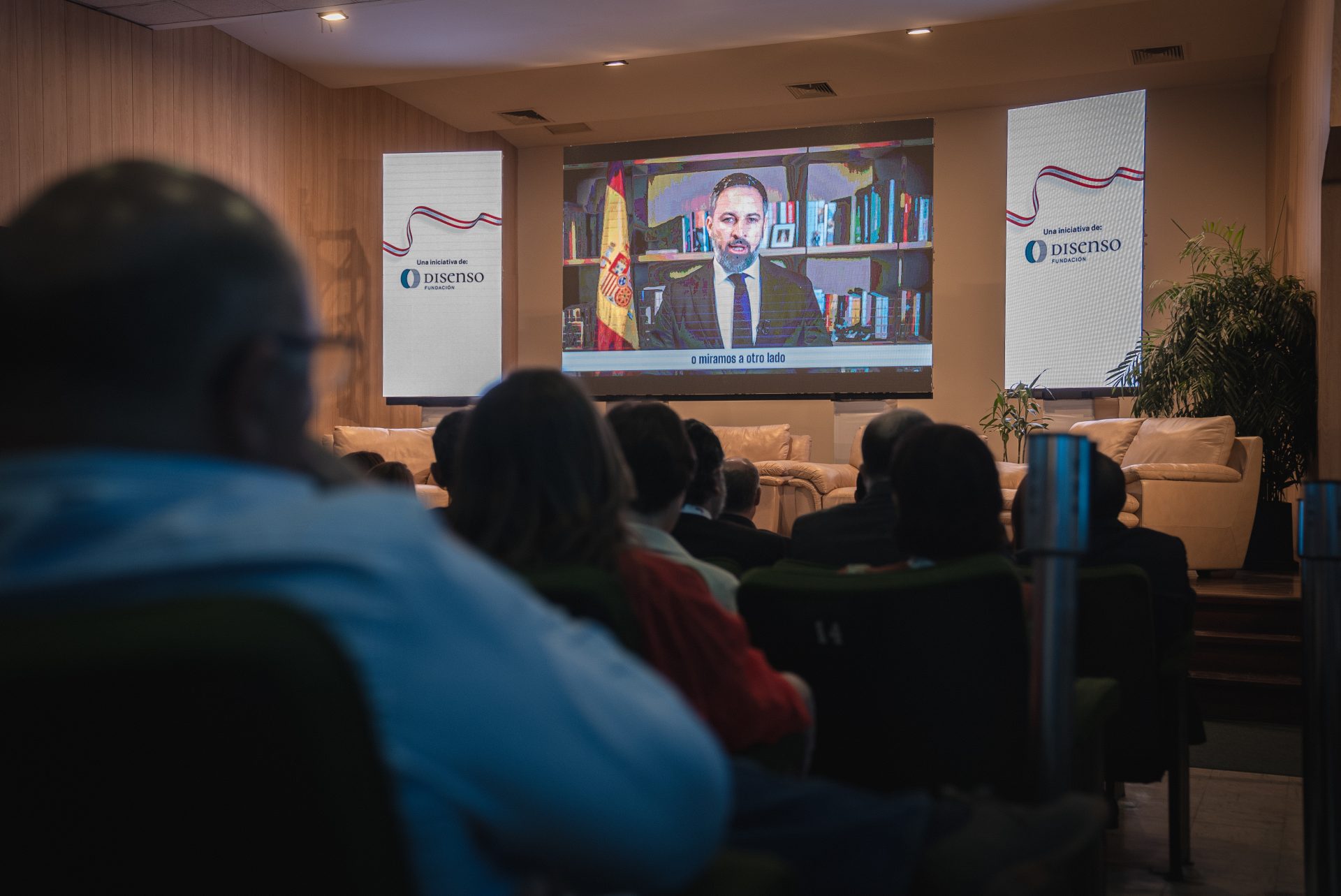Santiago Abascal denuncia la injerencia en Perú de los gobiernos de Colombia, Bolivia, Argentina, México, Nicaragua y Cuba
